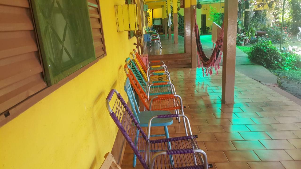 Hotel Los Amigos プエルト・イグアス エクステリア 写真