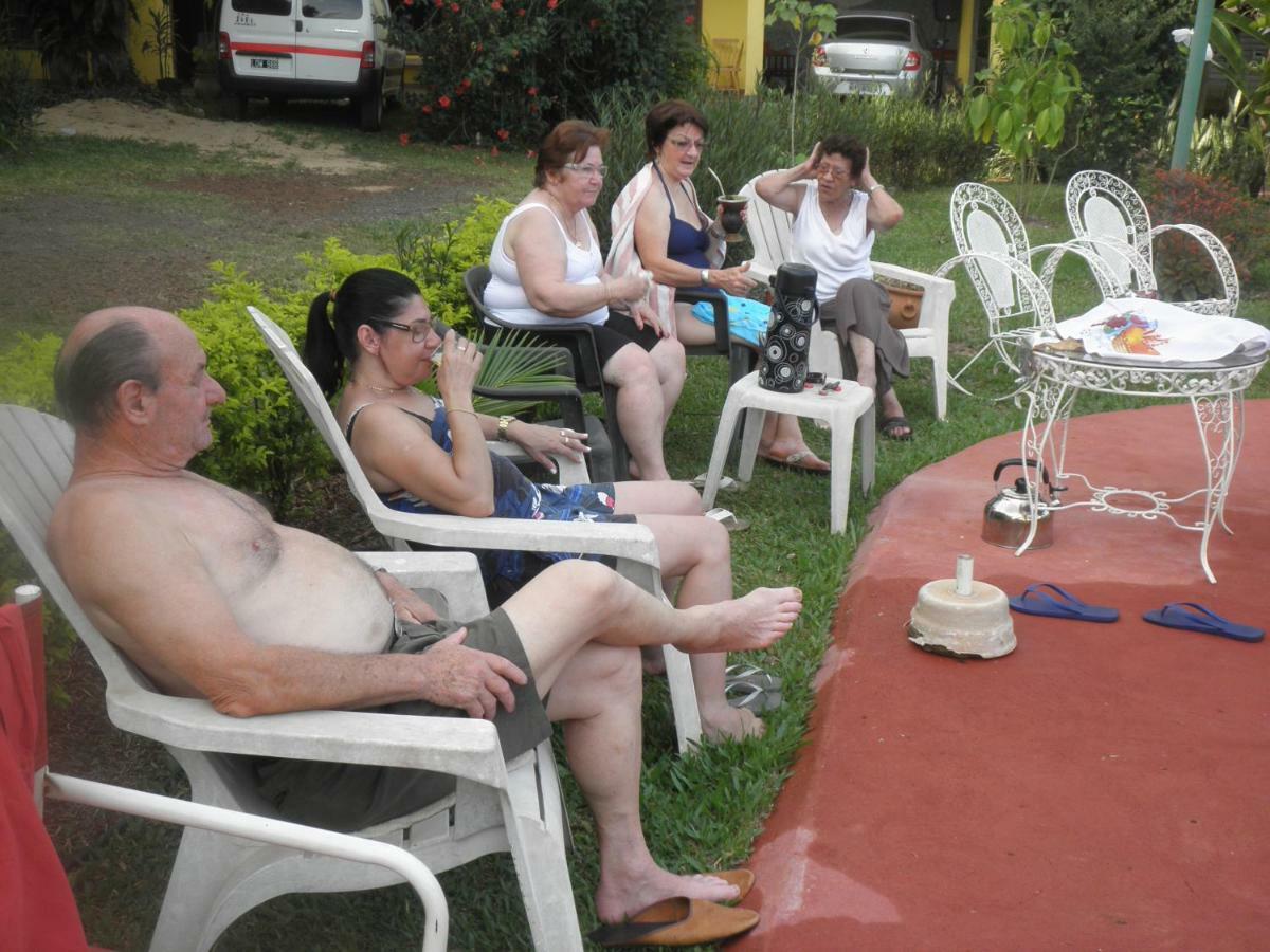 Hotel Los Amigos プエルト・イグアス エクステリア 写真
